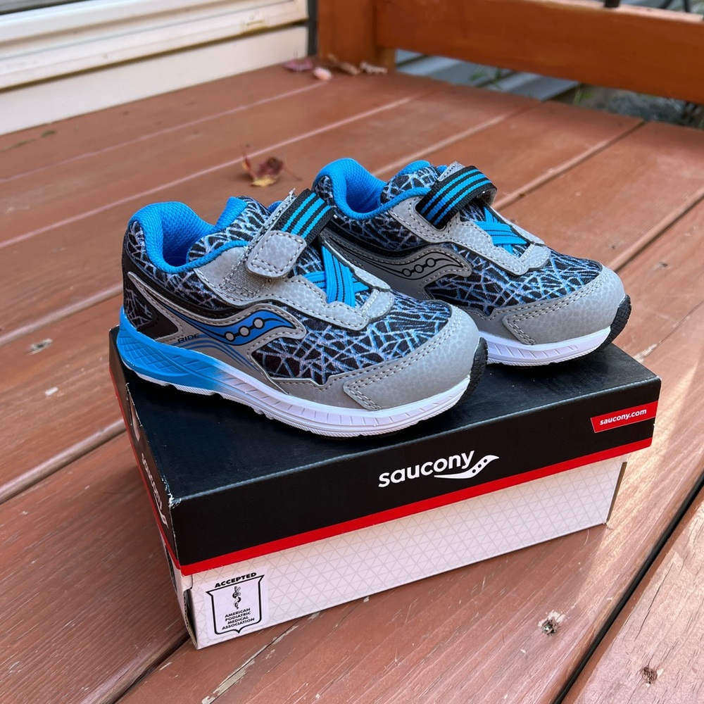 Saucony EXTRA WIDE Toddler Sneakers
